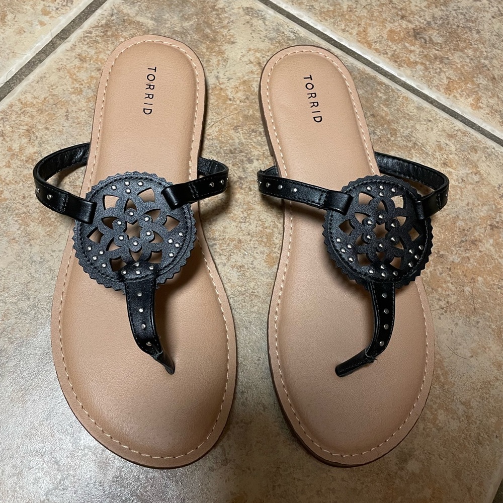 Torrid black faux leather t-strap sandals